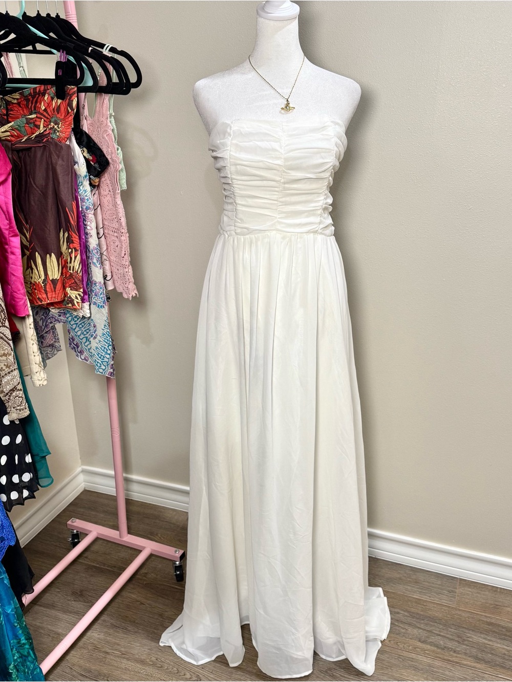 Un Deux Trois Elegant White Formal Strapless Long Formal Evening Dress Size 10